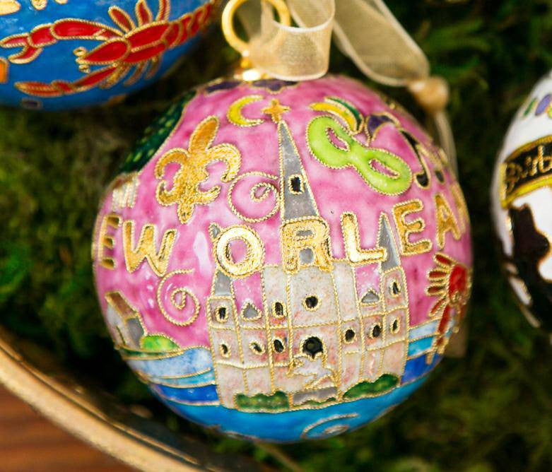 New Orleans Round with City Icons - Cathedral, Trolley, Row House